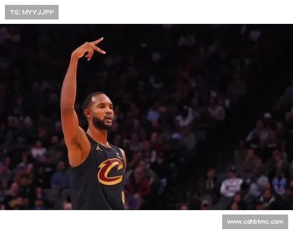 追梦反超莫布利成 DPOY 头号热门 自信表态:我有百万理由获奖 追梦反超莫布利成 DPOY 头号热门 自信表态:我有百万理由获奖